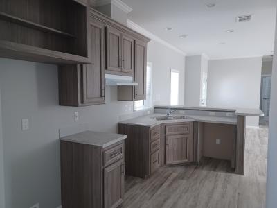Photo 3 of 25 of home located at 43 Jasmine Ave Palmetto, FL 34221
