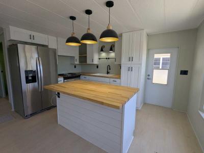 Photo 5 of 30 of home located at 6700 150th Ave N, Lot 704 Clearwater, FL 33764