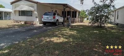 Mobile Home at 454 Caymen Dr Lake Wales, FL 33859