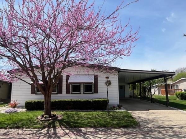 1986 Parkwood Manufactured Home