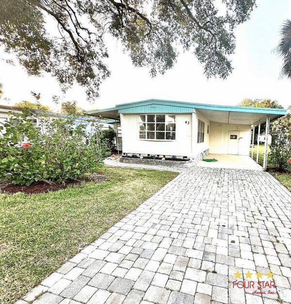 Photo 1 of 2 of home located at 43 Royal Palm Circle Port Orange, FL 32127