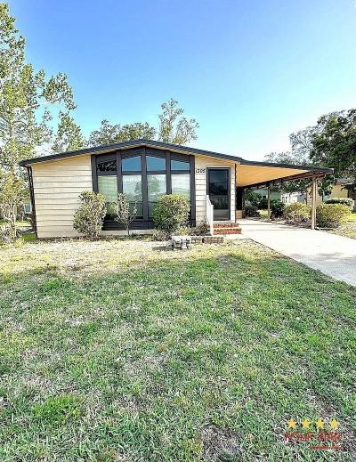 Mobile Home at 1305 Calle Bonita Dr Edgewater, FL 32129