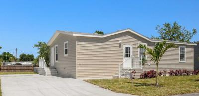 Photo 2 of 14 of home located at 12116 SW County Road 769 #170 Lake Suzy, FL 34269