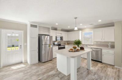 Photo 4 of 14 of home located at 12116 SW County Road 769 #170 Lake Suzy, FL 34269
