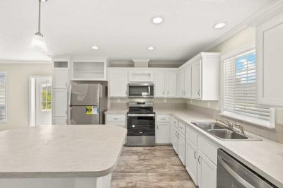 Photo 5 of 14 of home located at 12116 SW County Road 769 #170 Lake Suzy, FL 34269
