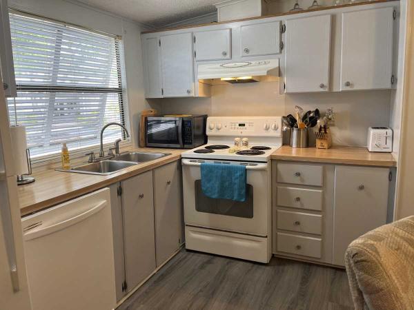 1988 2BA/2BA Mobile Home
