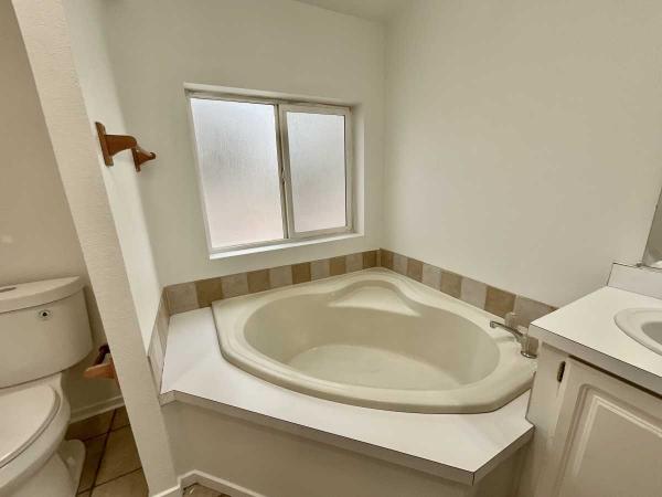 1997 Delaware WHC SLVRCRST/Westwood Manufactured Home