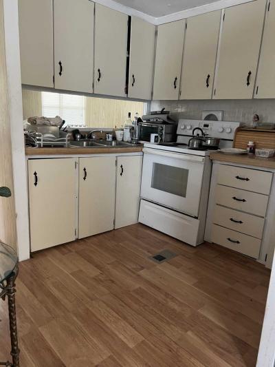 Photo 3 of 27 of home located at 976 Olive Dr Casselberry, FL 32707