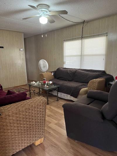 Photo 5 of 27 of home located at 976 Olive Dr Casselberry, FL 32707