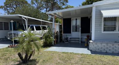 Photo 2 of 6 of home located at 570 57th Ave W Lot 98 Bradenton, FL 34207