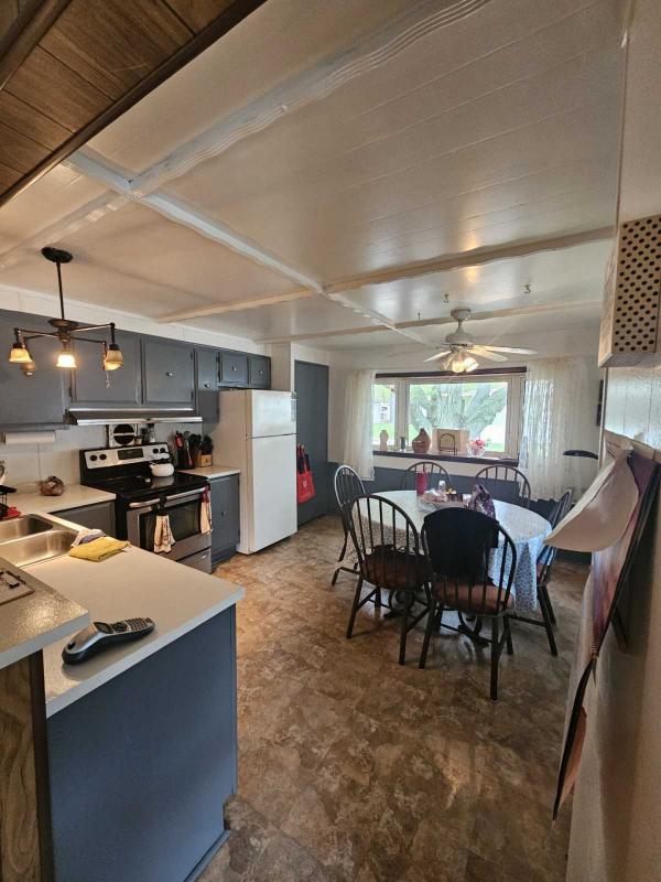 1976 Pendleton Manufactured Home