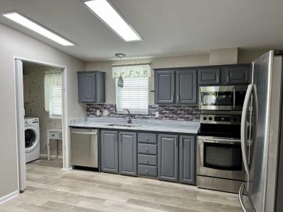 Photo 3 of 21 of home located at 2104 Bayside Drive Sebring, FL 33872