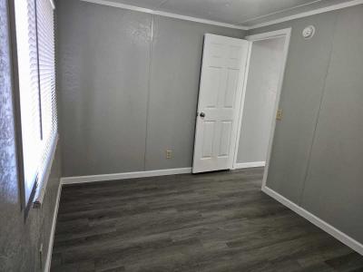 Photo 4 of 6 of home located at 2022 Kennedy Circle NE Keizer, OR 97303