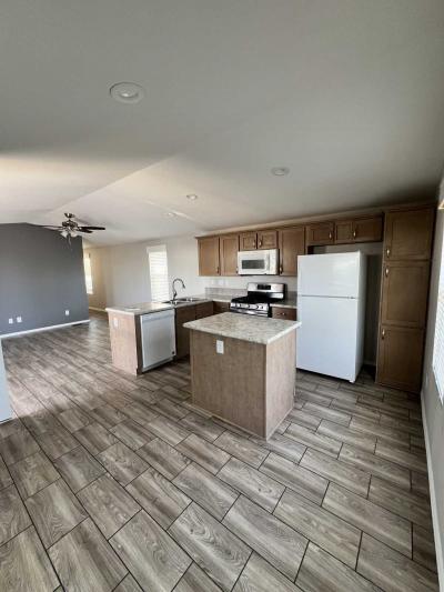 Photo 4 of 8 of home located at 625 W Mckellips Rd Lot 111 Mesa, AZ 85201
