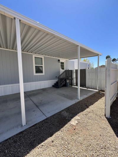 Photo 3 of 8 of home located at 625 W Mckellips Rd Lot 325 Mesa, AZ 85201
