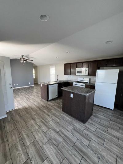 Photo 5 of 8 of home located at 625 W Mckellips Rd Lot 325 Mesa, AZ 85201