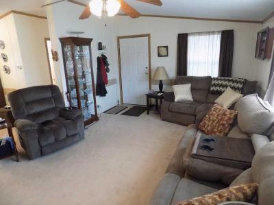 Photo 5 of 45 of home located at 9334 W Timberview Dr Newport, MI 48166