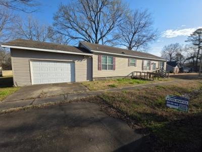 Photo 1 of 19 of home located at 601 Broadway St Augusta, AR 72006