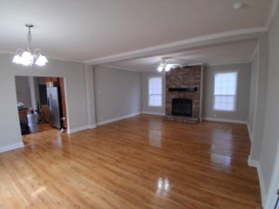 Photo 4 of 19 of home located at 601 Broadway St Augusta, AR 72006