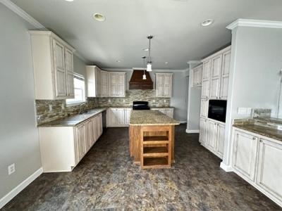 Photo 3 of 11 of home located at 24781 Tx-321 Cleveland, TX 77327