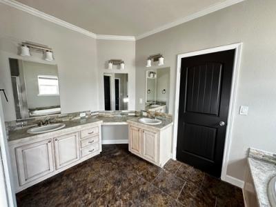 Photo 4 of 11 of home located at 24781 Tx-321 Cleveland, TX 77327