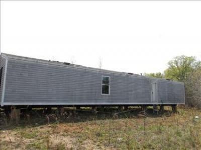 Mobile Home at 301 Queens Rd Howardsville, VA 24562