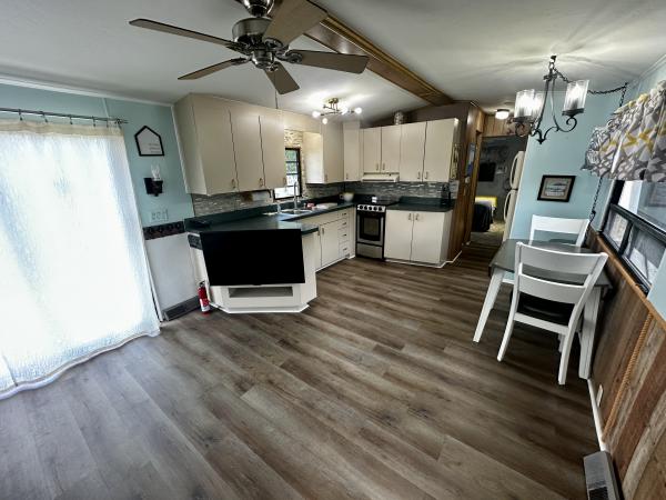 1988 Mobile Home