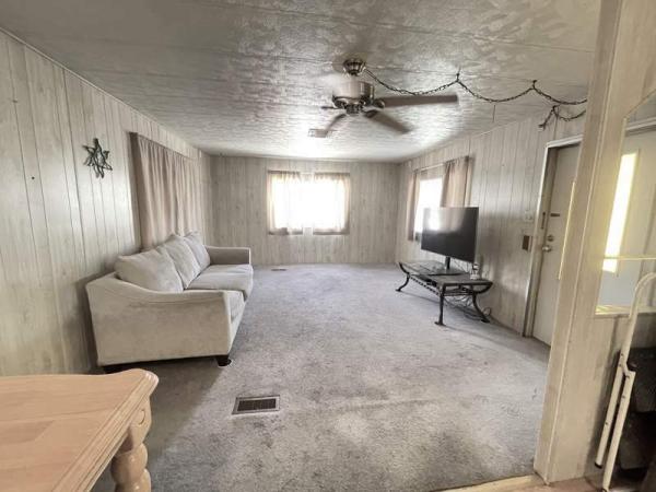 1977 SAHAR Manufactured Home