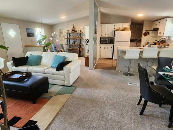 2000 Clayton Manufactured Home