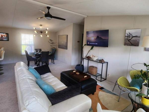 2000 Clayton Manufactured Home