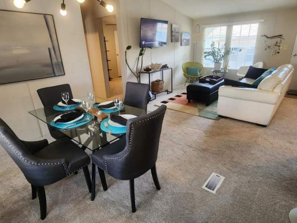 2000 Clayton Manufactured Home
