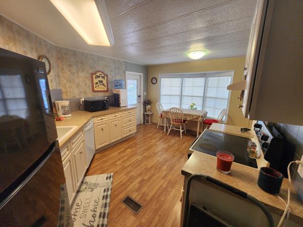 1978 TWIN Mobile Home