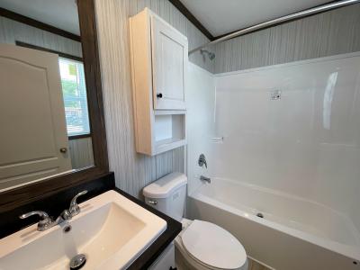 Photo 3 of 22 of home located at 40128 Winslow Ct Sterling Heights, MI 48310