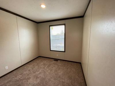 Photo 4 of 22 of home located at 40128 Winslow Ct Sterling Heights, MI 48310