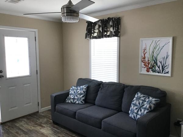 2020 Champion RH2271A Mobile Home