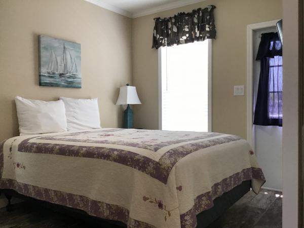 2020 Champion RH2271A Mobile Home