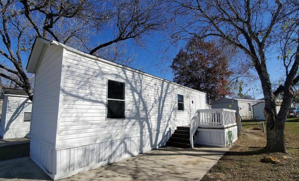 2005 PARK MODEL Mobile Home