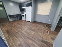 2005 PARK MODEL Mobile Home