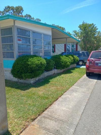Photo 2 of 8 of home located at 9925 Ulmerton Road, #304 Largo, FL 33771