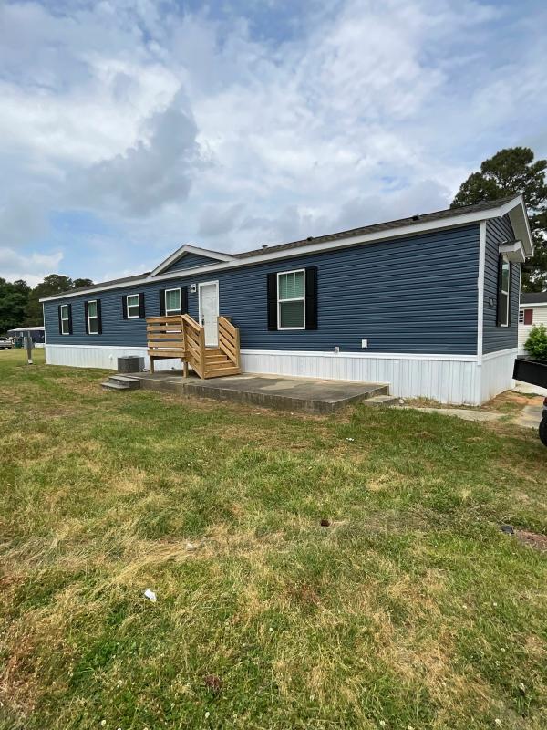 2024 Clayton Homes Inc Community Series Mobile Home