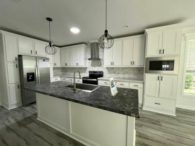 Photo 3 of 20 of home located at 113 Hill Circle Leesburg, FL 34788