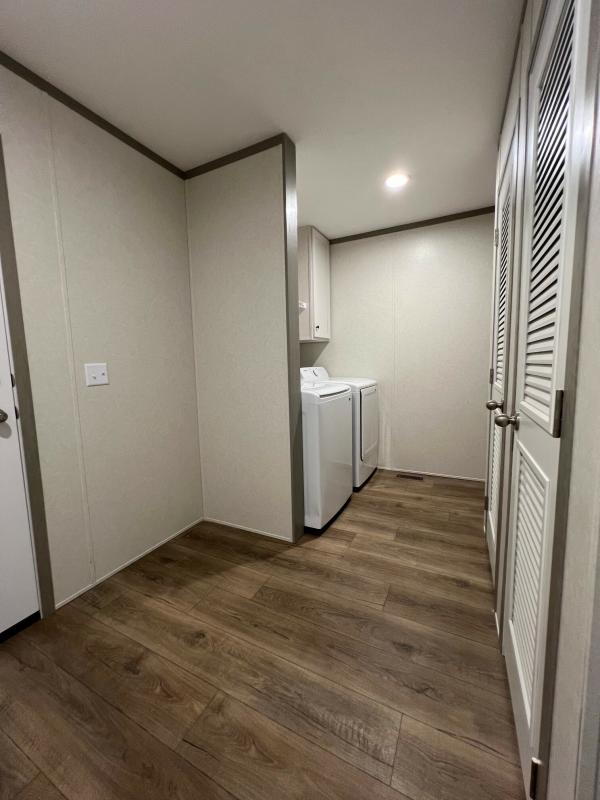 2025 Clayton 95PLH28604D (4B2Bth) Mobile Home