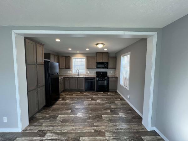 2021 Clayton - Middlebury Mobile Home