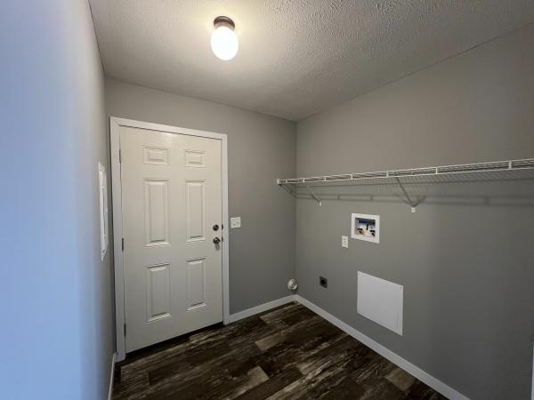 2021 Clayton - Middlebury Mobile Home