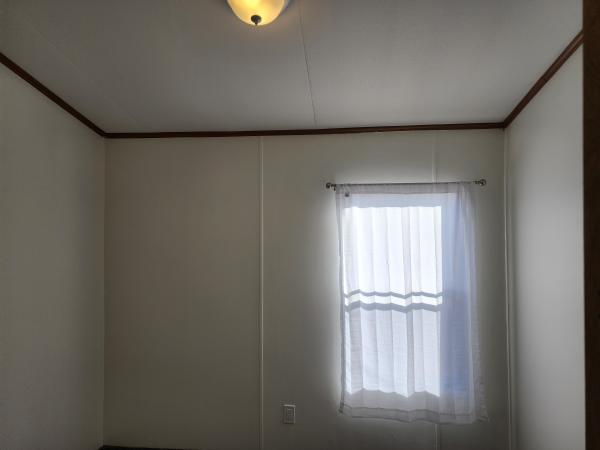 1987 Schult M228046 Mobile Home