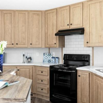 Photo 4 of 5 of home located at 2319 Greensburg Rd #39 Campbellsville, KY 42718