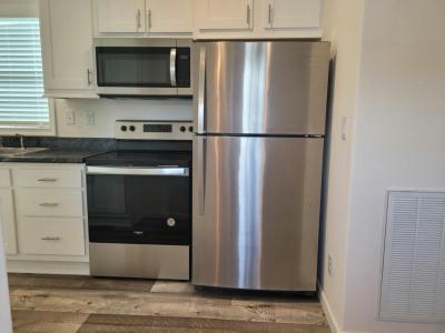 Photo 4 of 21 of home located at 5523 Eugene Drive Zephyrhills, FL 33542