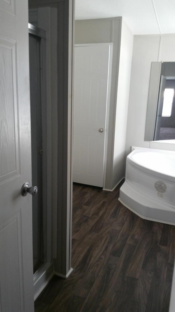 2005 Fleetwood Berkshire Mobile Home