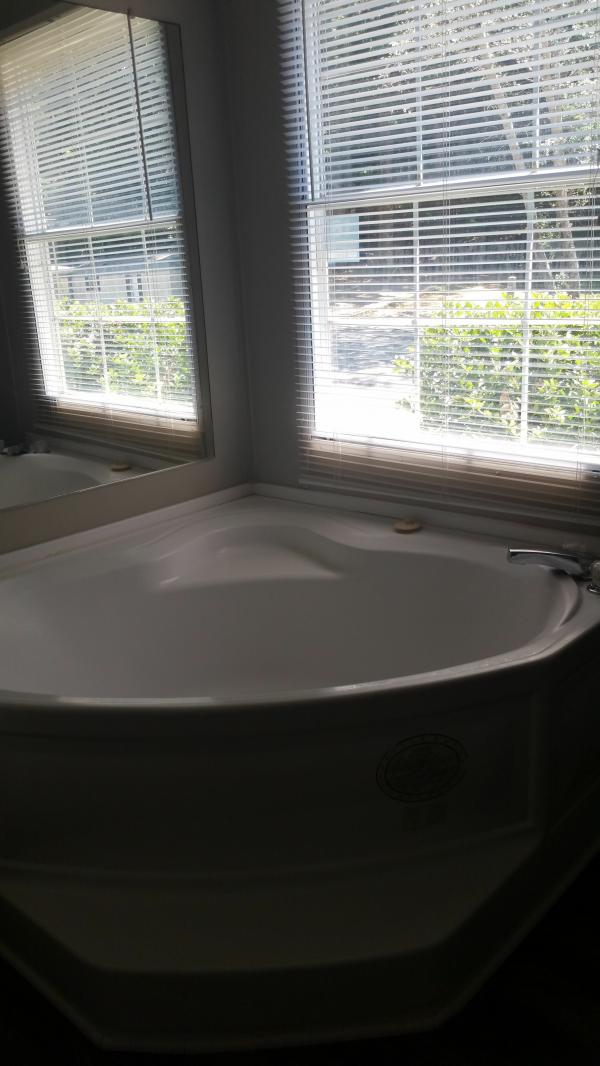 2005 Fleetwood Berkshire Mobile Home