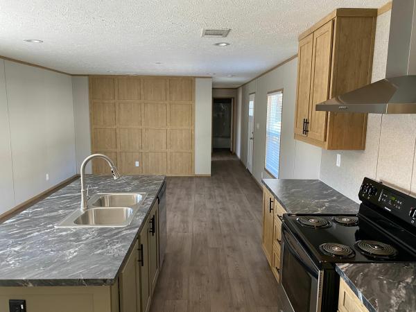 2021 Clayton Homes Inc Epic Experience Mobile Home